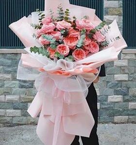 bó hoa hồng khổng lồ